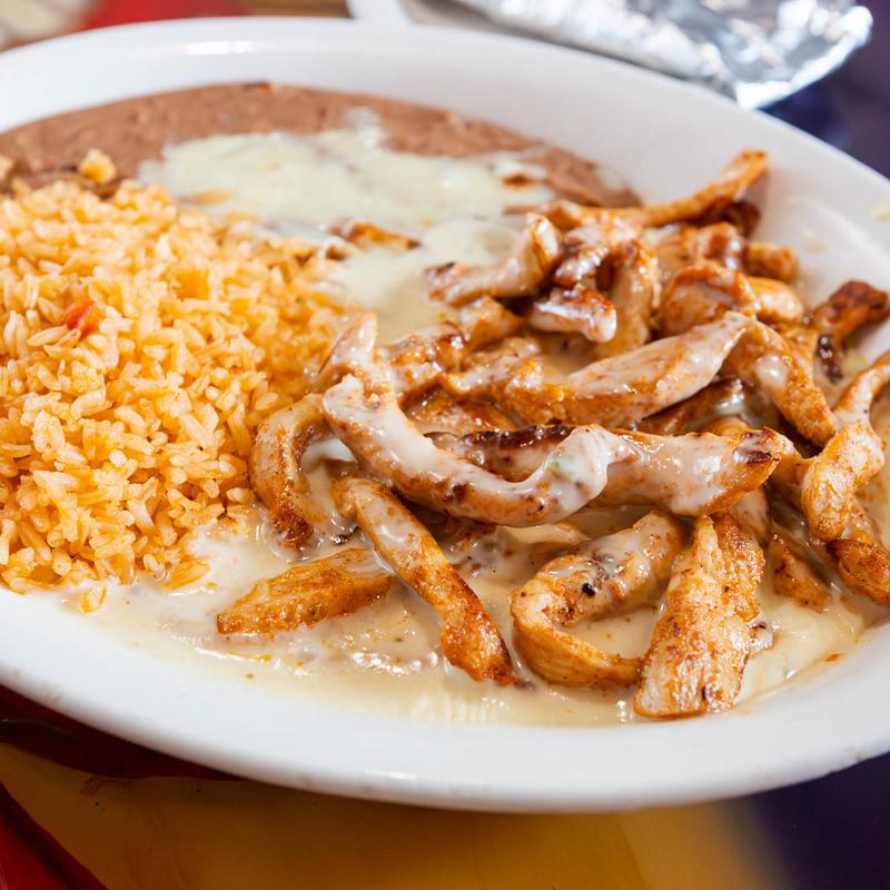 Pollo con Queso photo