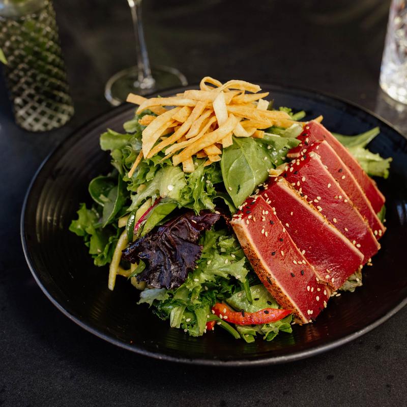 Seared Ahi Tuna Salad photo
