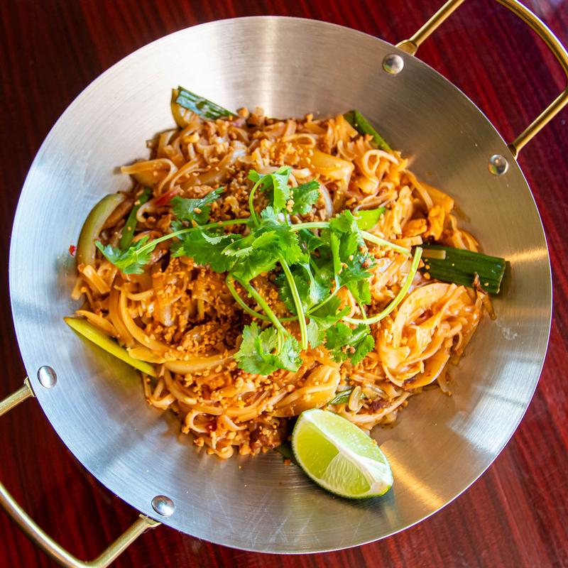 Chicken Pad Thai photo