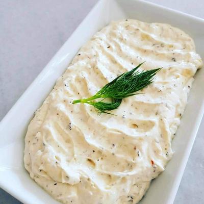 Yogurt dip with walnuts, garlic and fresh dill.