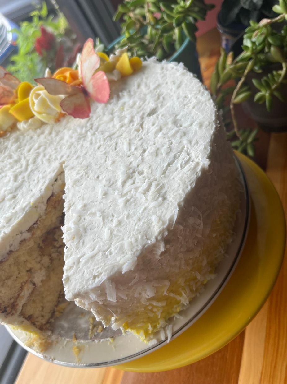 Summer is here in full force.  We're excited to be sinking our teeth into all our favorite summer flavors: coconut, strawberry, blueberry, peach, lime!!

One of our favorite combos is our coconut passionfruit cake, made with coconut cream and our house-made passionfruit curd.