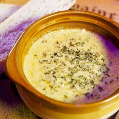 Broccoli cheddar dip.