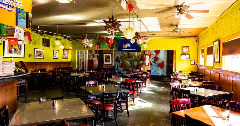 Interior, wide view, dining area