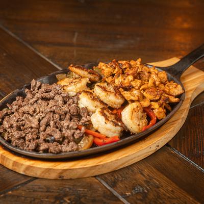 Mixed skillet fajitas.