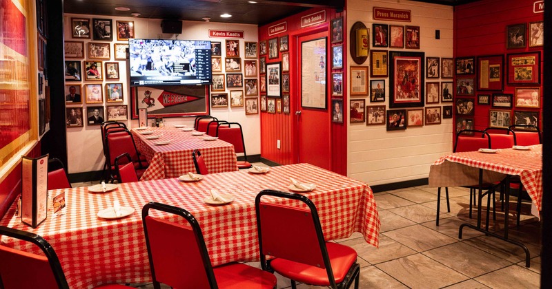Dining space, pictures on the walls