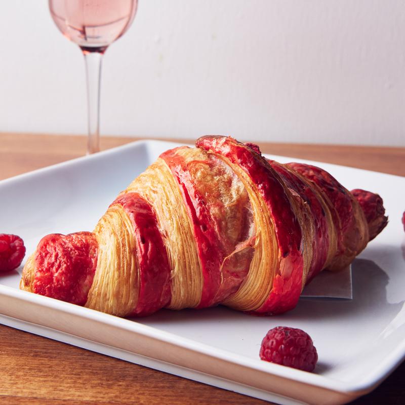 Croissant Aux Framboise photo
