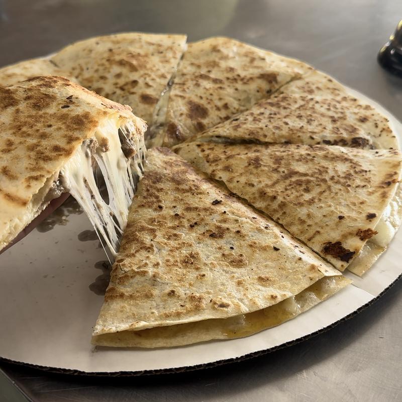 menu item 28 of 35, Pizzadilla