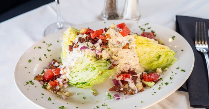 Wedge salad plate
