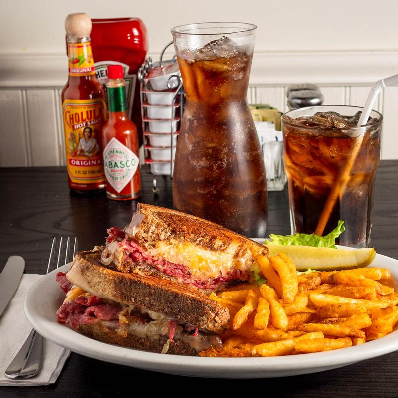 Le Peep's Classic Reuben photo