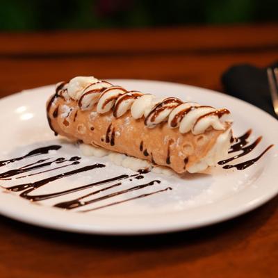 Canoli dessert, plated.