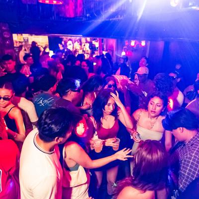 Nightclub, crowd.