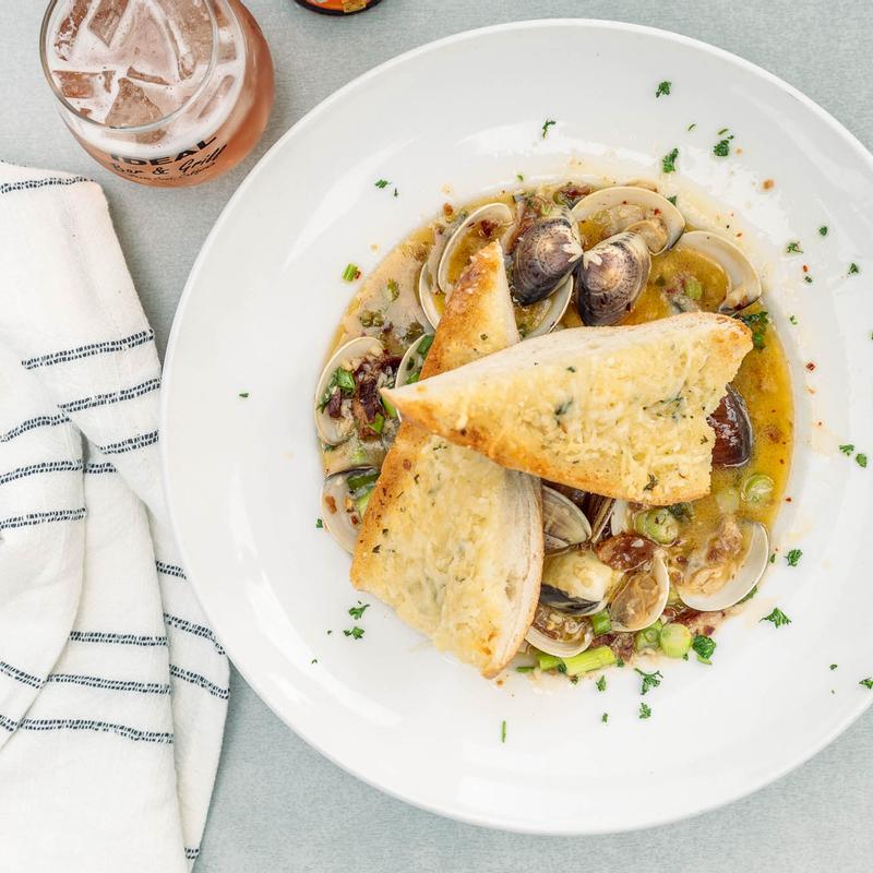 Clams & Fettucine photo