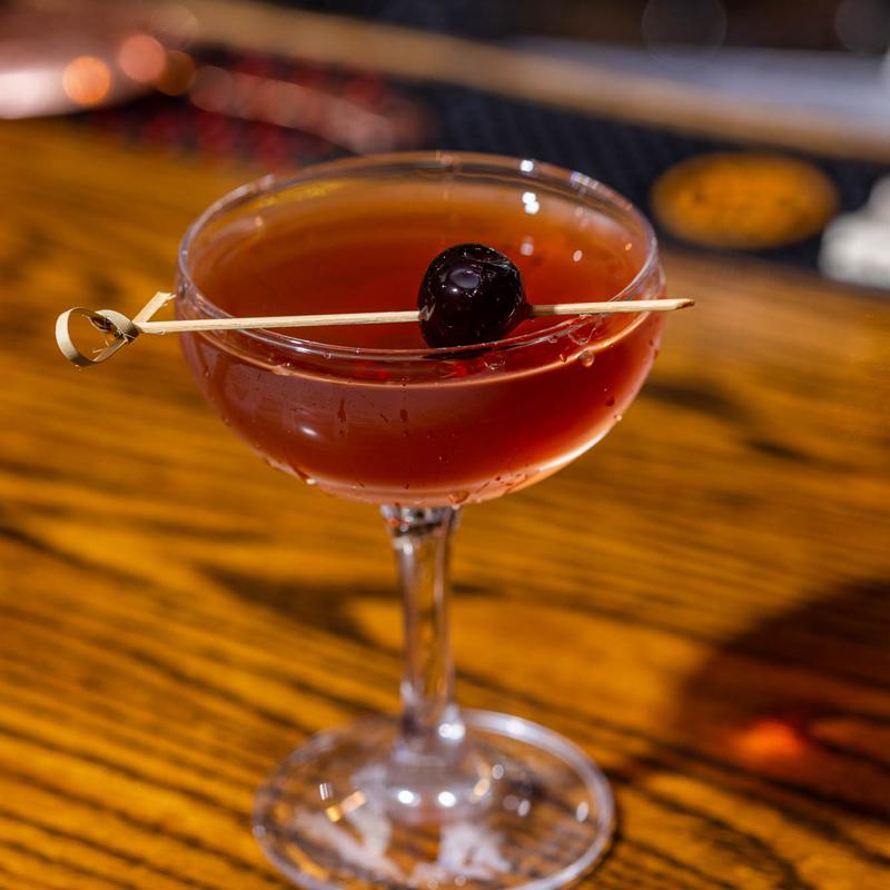 Lloyd Manhattan photo