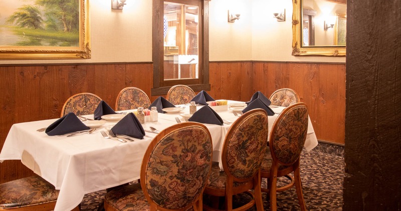 Interior, table setting