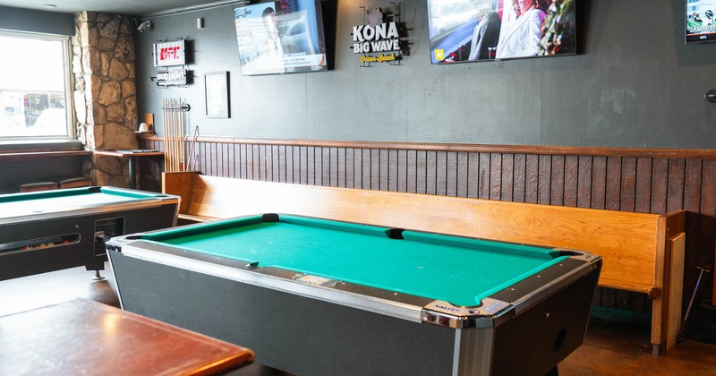 Pool table