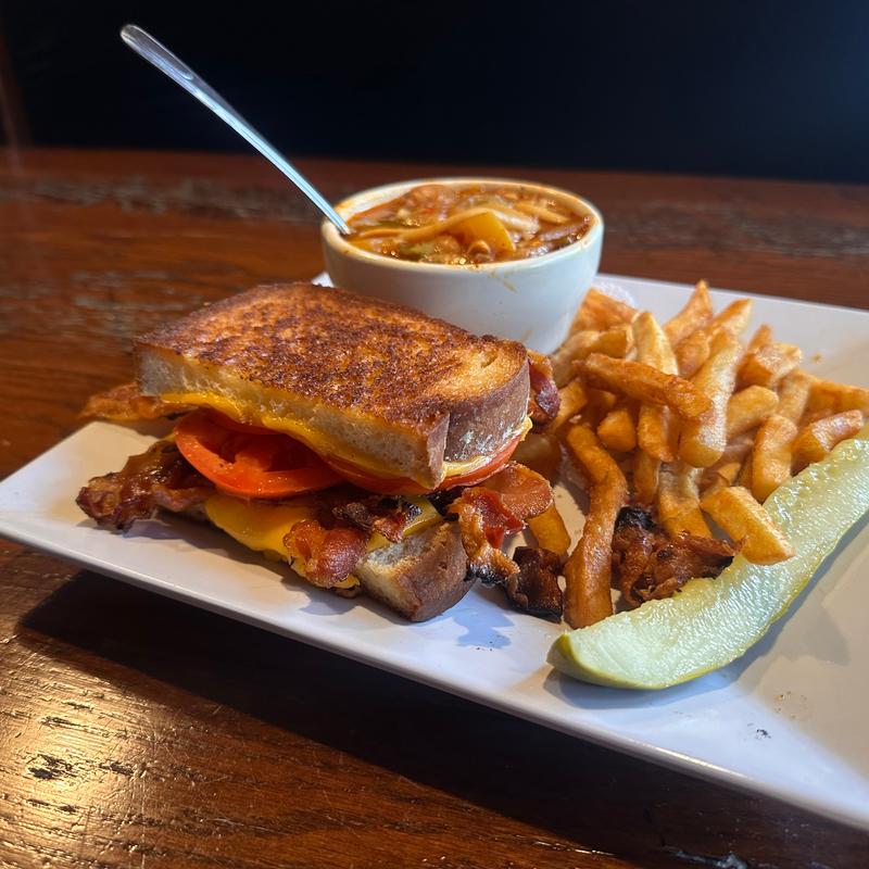 1/2 Sandwich and Soup photo