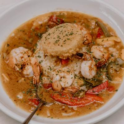 Shrimp and grits in a creamy sauce.