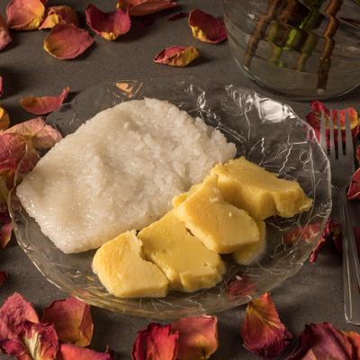 Thai custard with sticky rice.