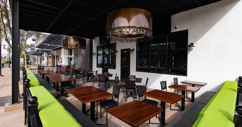 Exterior, tables ready for guests