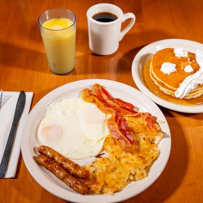 Hill Billy Breakfast with Drinks.