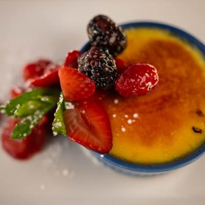 Creme Brulee, close up.