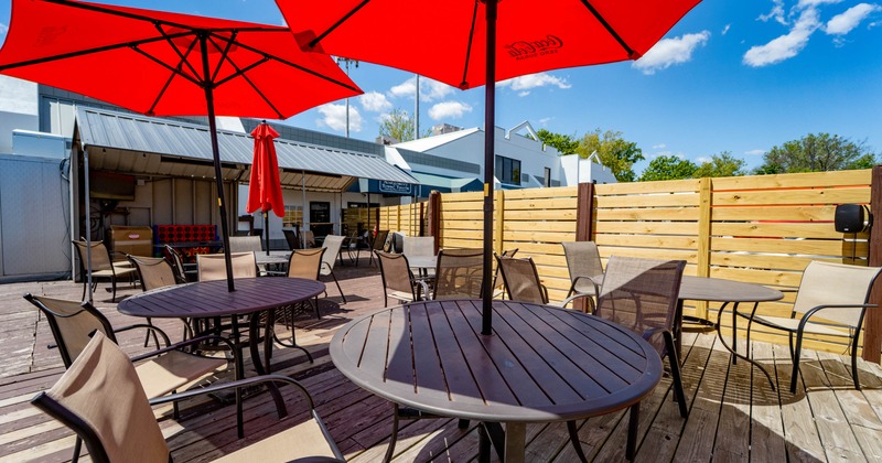 Exterior seating space