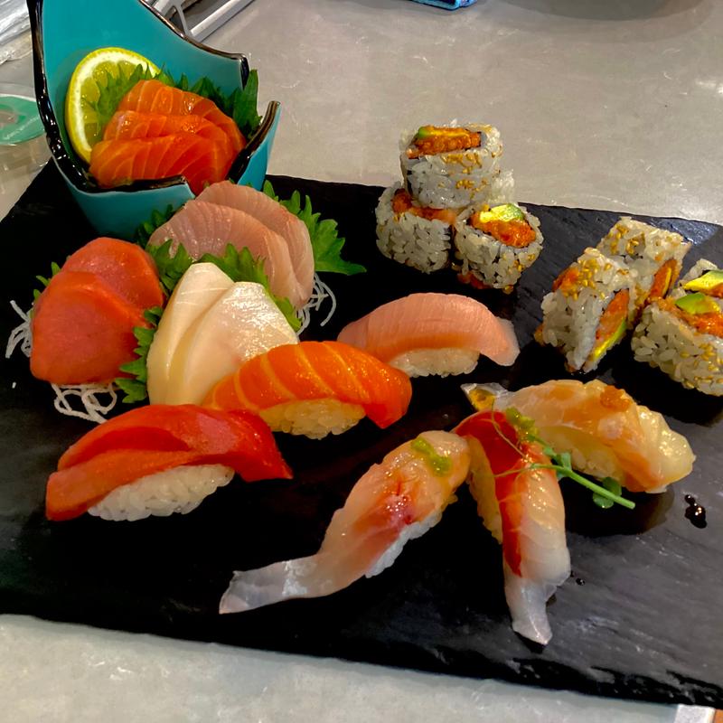 menu item 117 of 155, Sushi & Sashimi Combo