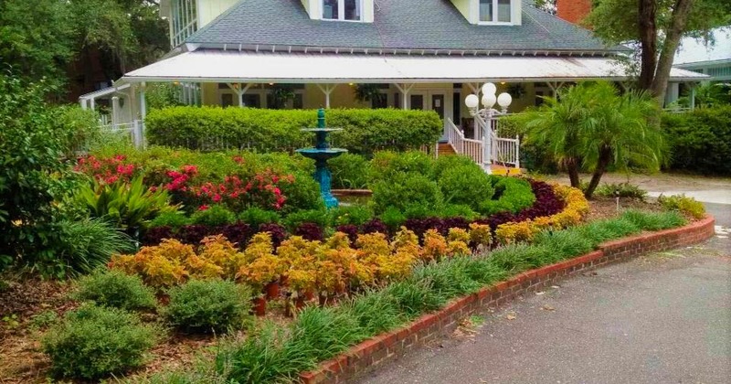 Exterior, restaurant and garden greenery