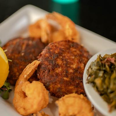 Fried shrimp and crab cakes.
