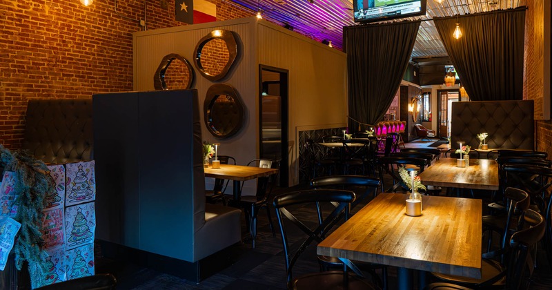 Interior, tables and seats