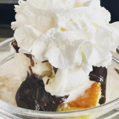 hot fudge cake.