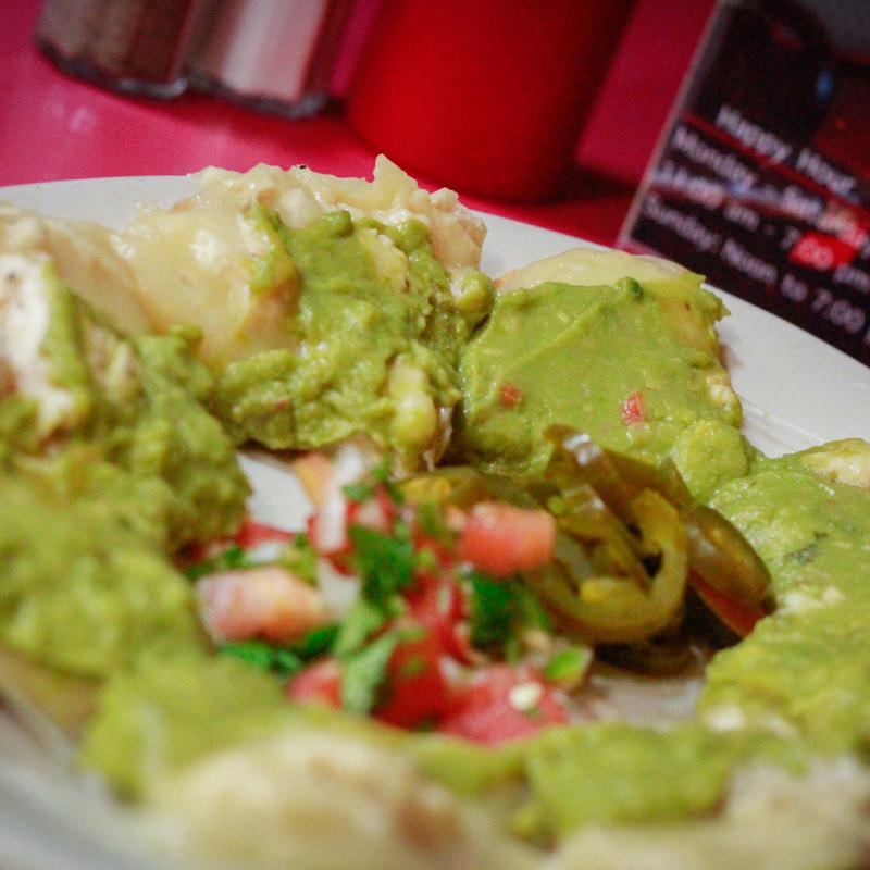 Chicken Guacamole Nachos photo