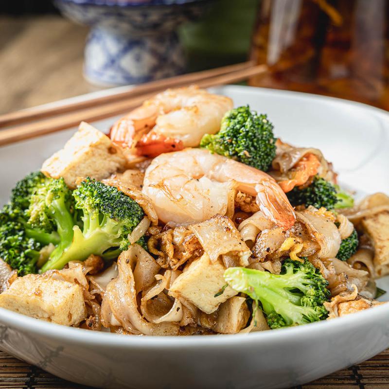 Pad See Ewe Chicken, Pork, Tofu or Veggie photo