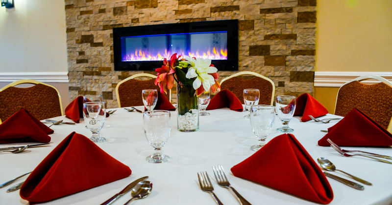 Table set with tableware