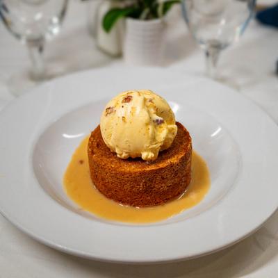 Mere Bulles Butter Cake.