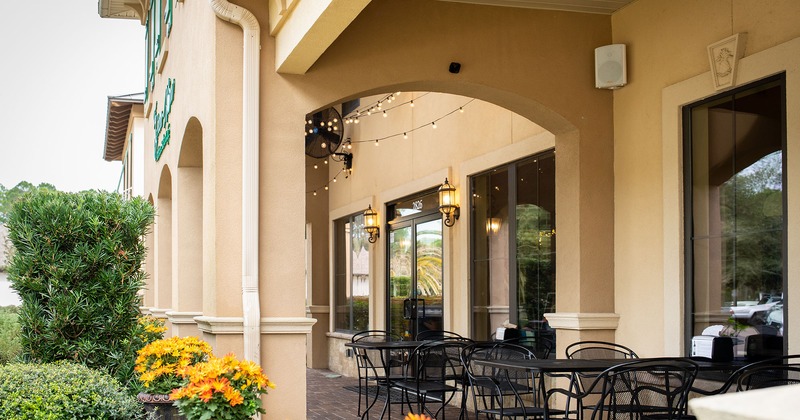 Exterior, patio area