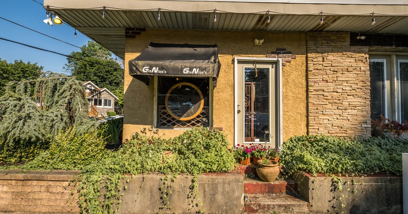 Interior, tables with checkered table cloths