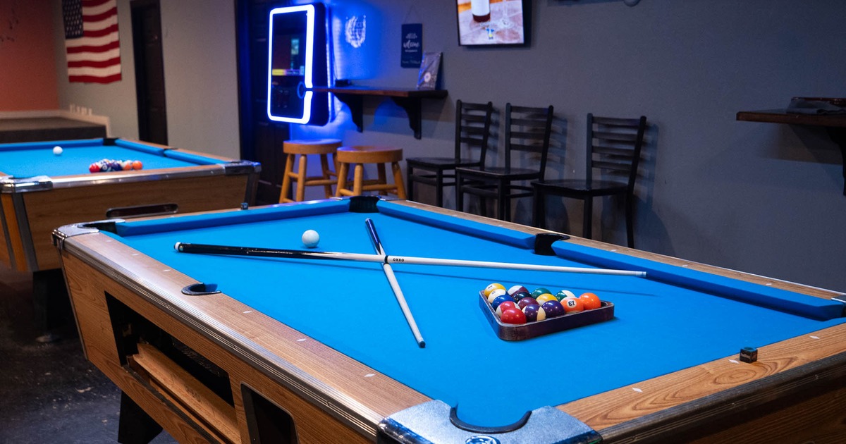 Pool table