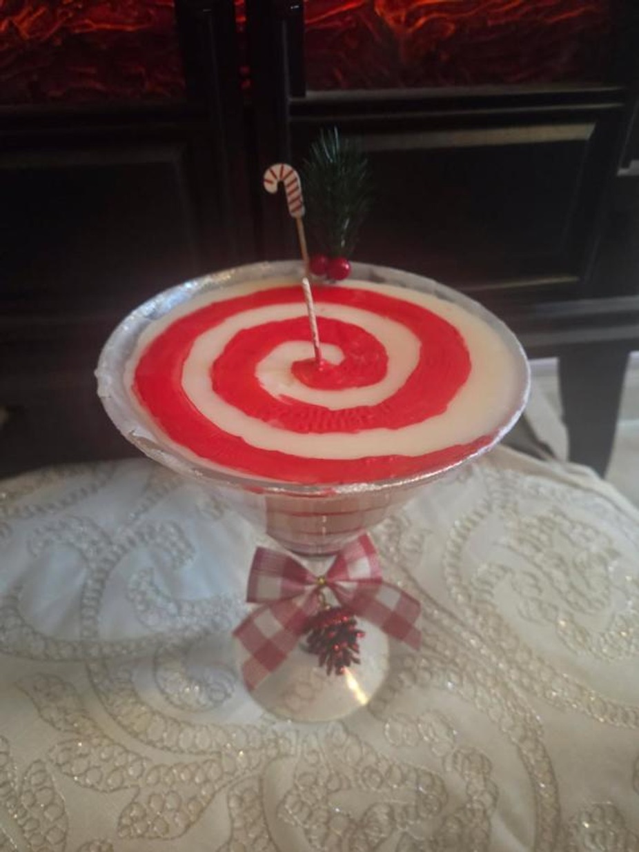 Candy Cane Martini Candle Class event photo
