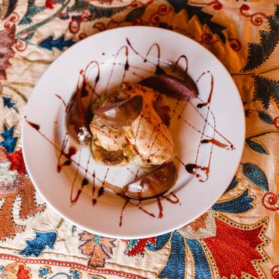 Poulet aux Poires served