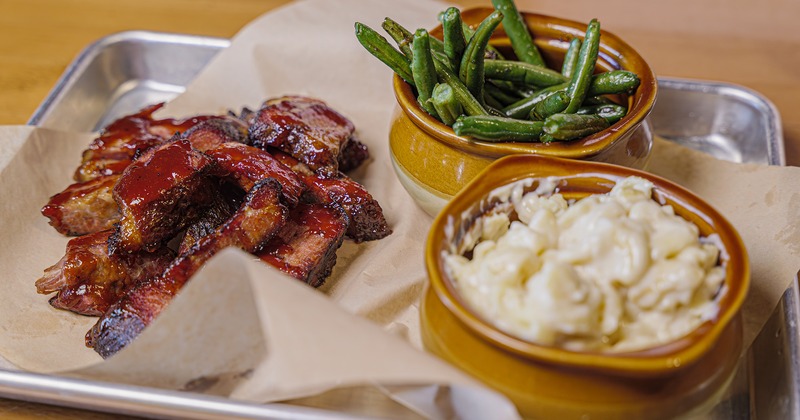 Burnt ends with mac n cheese and green beans on the side