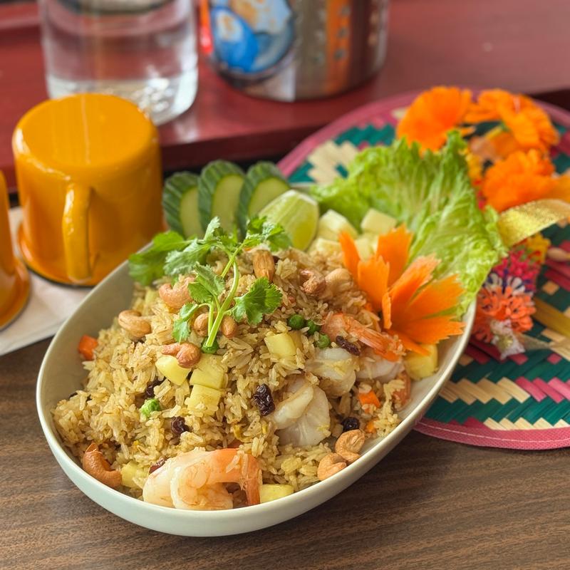 menu item 26 of 27, Khao Pad Buk Nut