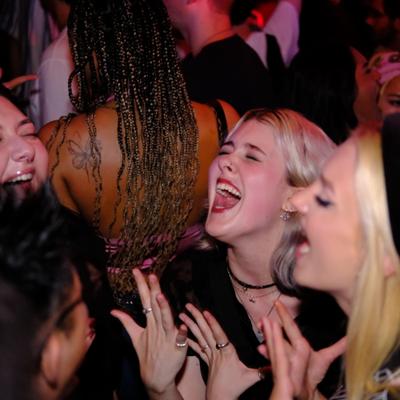 gallery photo number 171