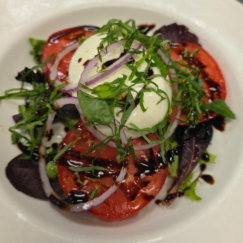 Burrata salad photo