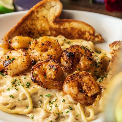 Shrimp scampi with toast