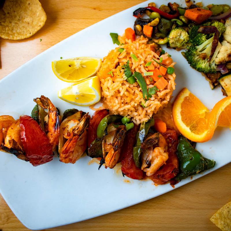 Alambres De Camaron Al Carbon photo