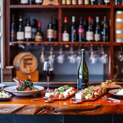 Food and wine on the table.
