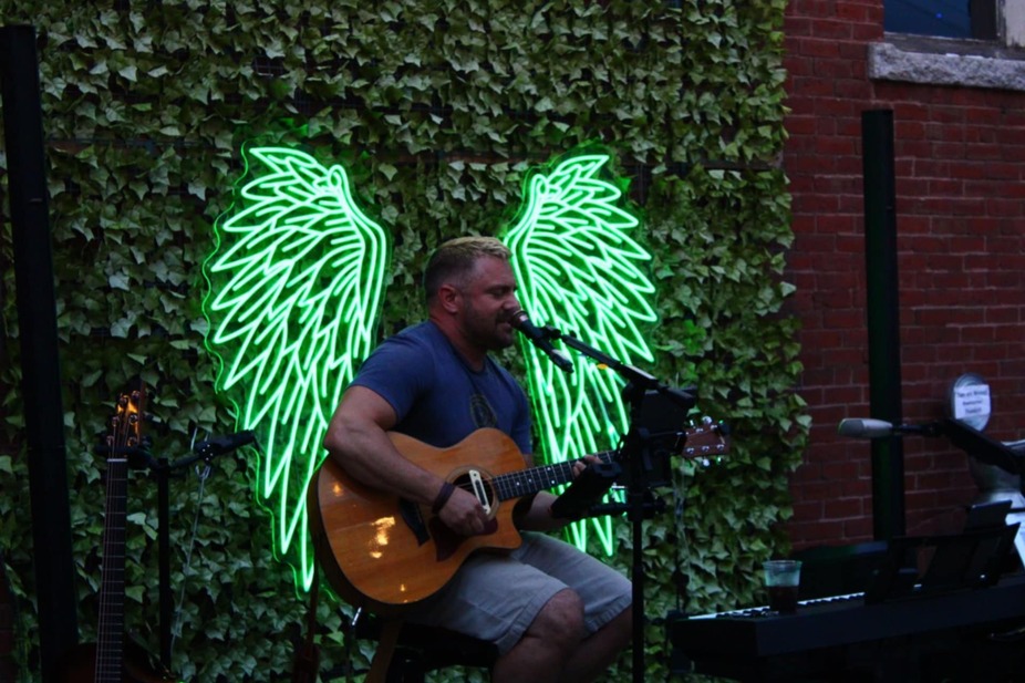 live music by Matt Gagnon event photo