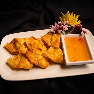 Chicken Rangoon, with dip.