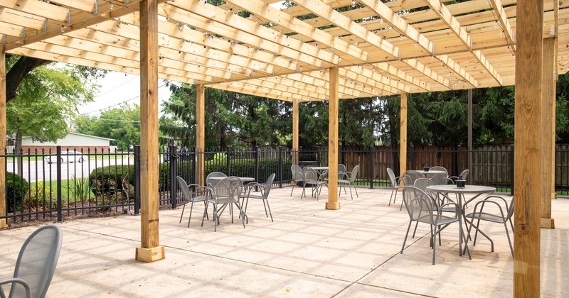 Exterior, patio area